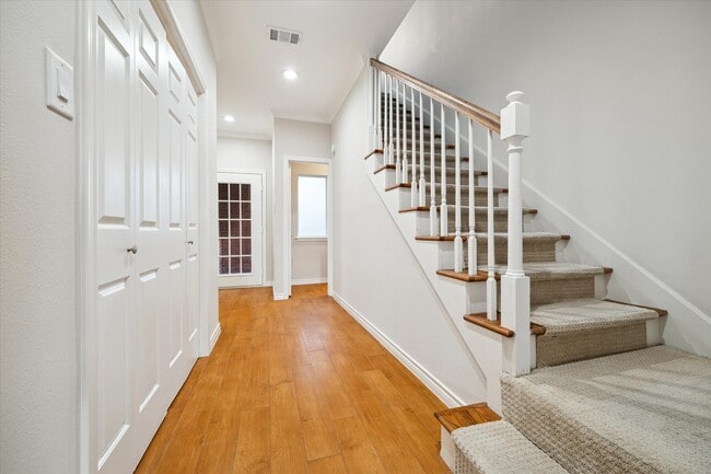 Foto del edificio - 15 Rutgers Pl