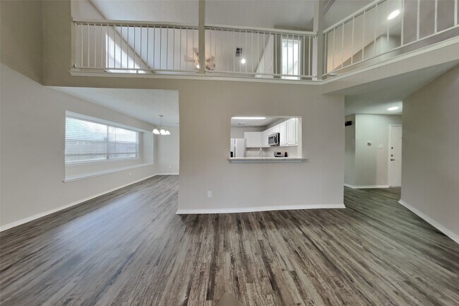 Foto del edificio - 2415 Pebbledowne Cir