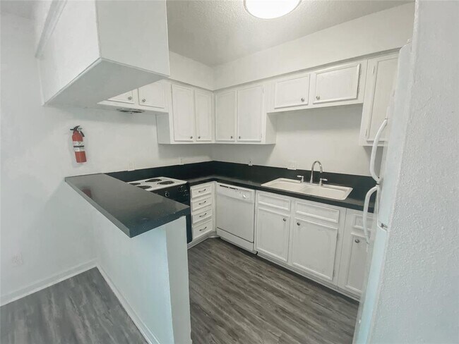 Foto del edificio - 3262 Branard St
