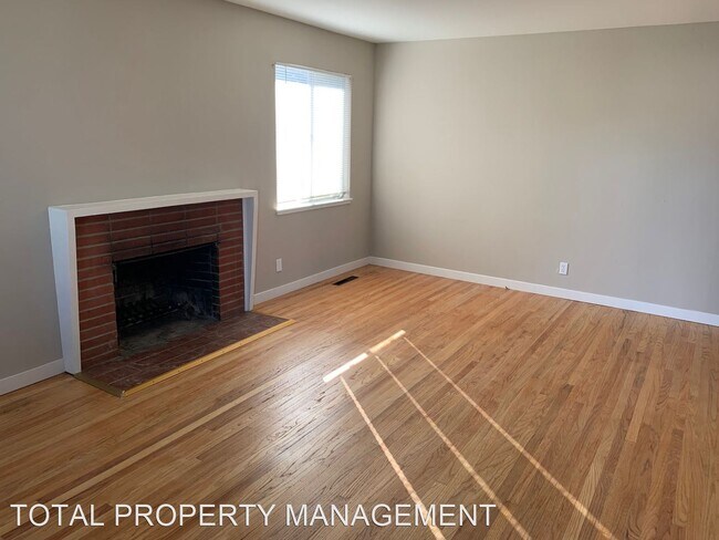 Building Photo - 3 br, 2 bath House - 151 VICTOR AVE