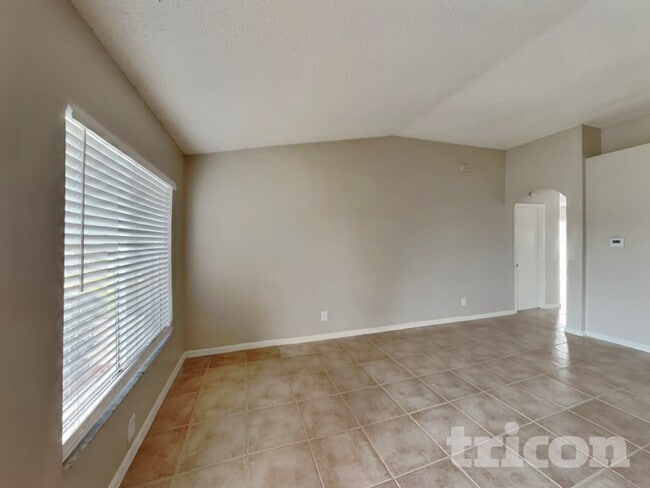 Foto del edificio - 13228 Pike Lake Dr
