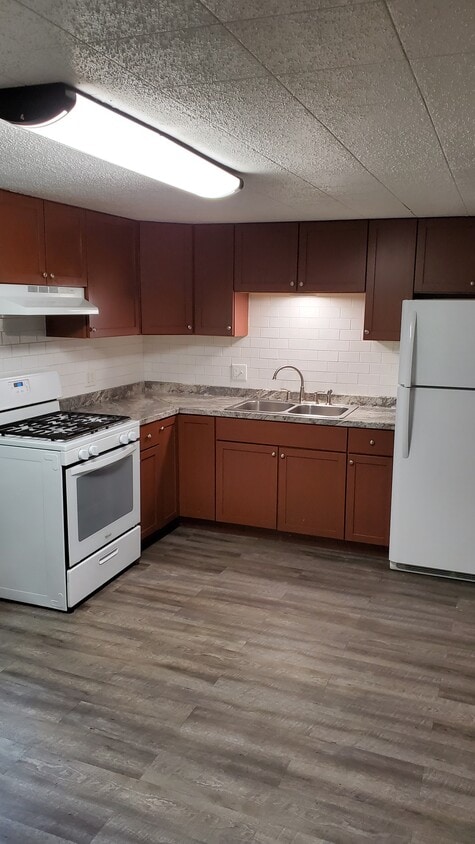 2 bdrm 1 bath house - 2520 Vineyard St