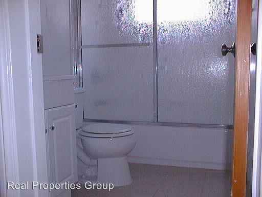 Building Photo - 2127 Catalina Blvd