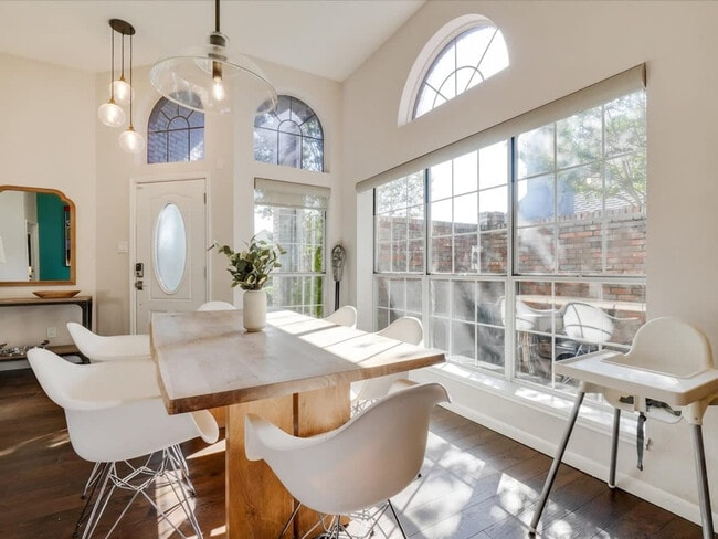 Building Photo - 4215 Voss Hills Pl