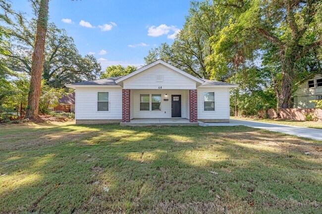 Building Photo - New Rental Opportunity in Memphis!