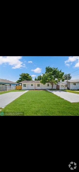 Building Photo - 7981 NW 12th Plz