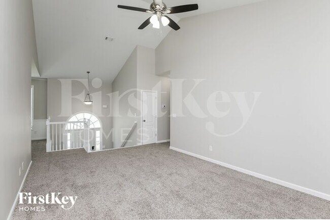 Building Photo - 731 Mallard Dr
