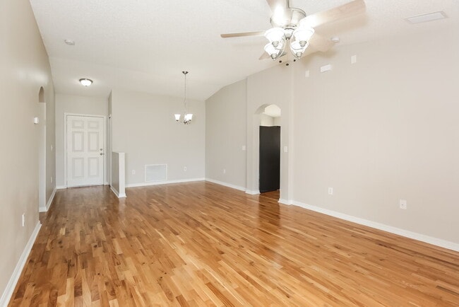 Building Photo - 11026 Whittney Chase Dr