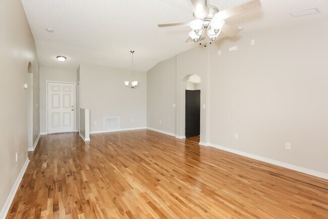 Foto del edificio - 11026 Whittney Chase Dr