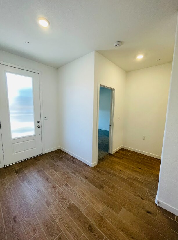 Foto del edificio - 2365 Pepperdine Dr