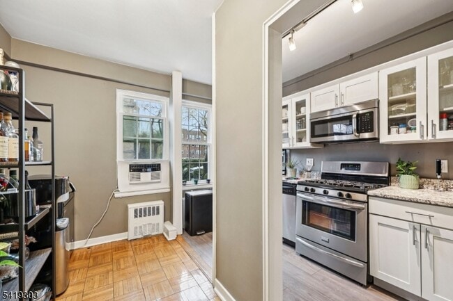 Foto del edificio - 5 Roosevelt Pl