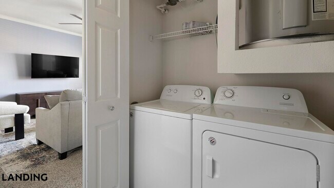 Foto del edificio - 901 Lakeside Cir