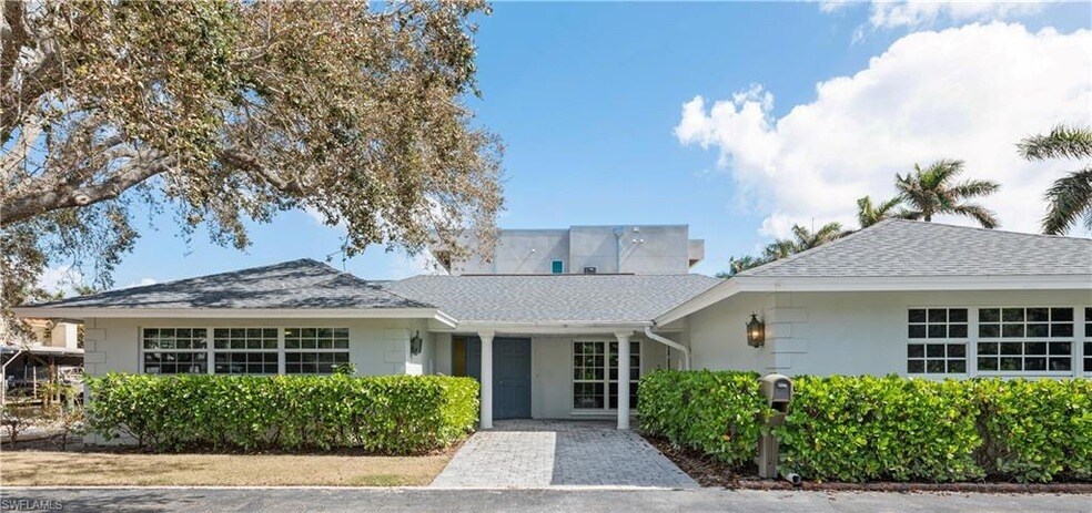Foto principal - 1499 3rd St S