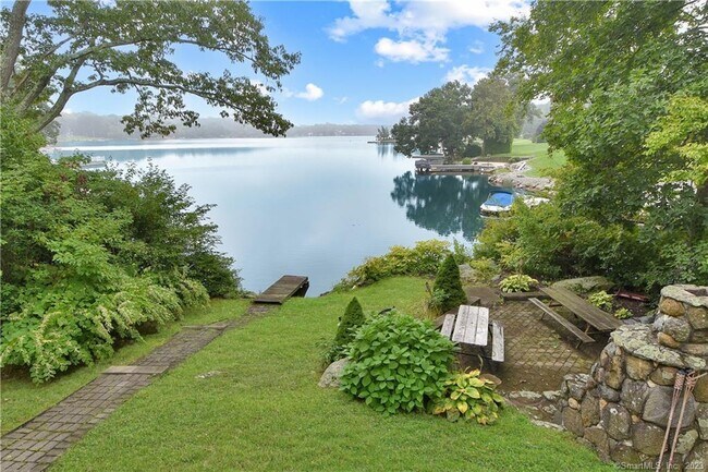 Building Photo - 160 Ipswitch Rd