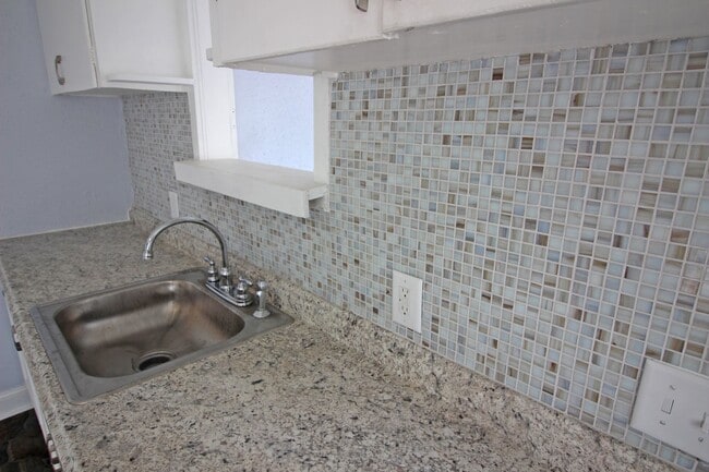 Foto del edificio - 78 Notre Dame Ave