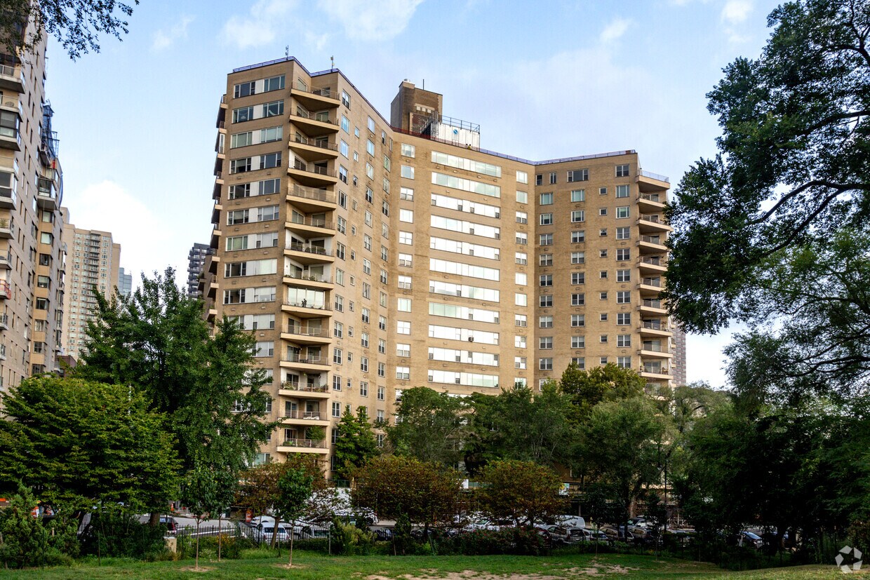 Foto del edificio - 200 East End Ave