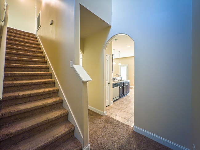 Building Photo - 112 Joe Fletcher Dr