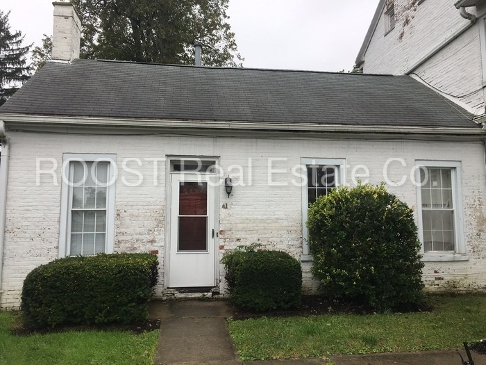 Primary Photo - 41 N Chillicothe St