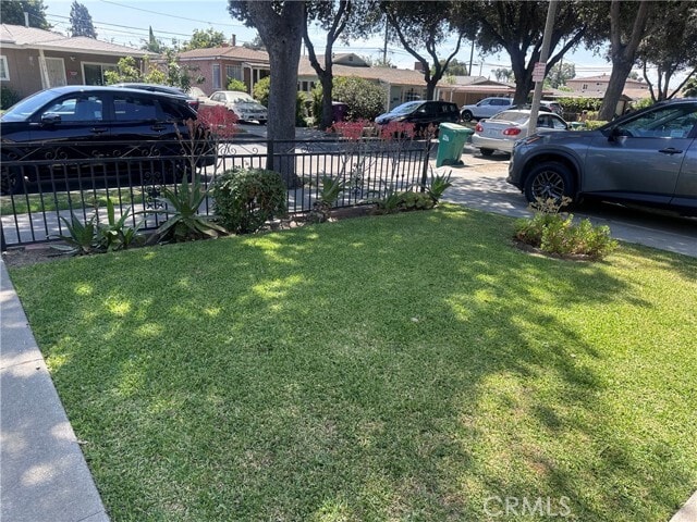 Foto del edificio - 3615 Caspian Ave
