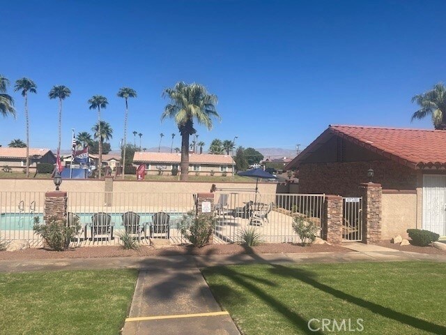 Foto del edificio - 79661 Ave 42