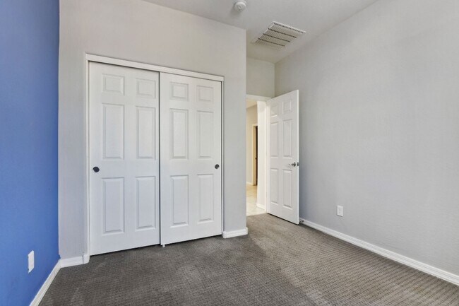 Foto del edificio - 7707 S 37th St
