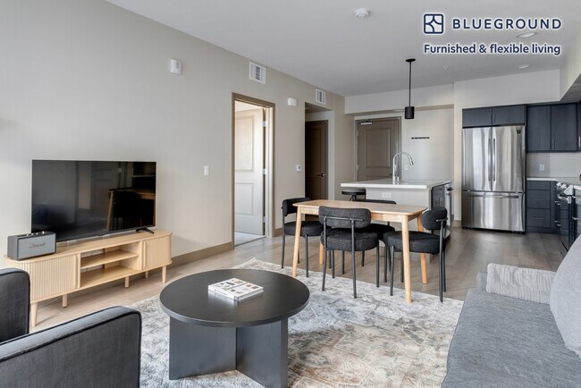 Foto del edificio - 920 Bayswater Ave