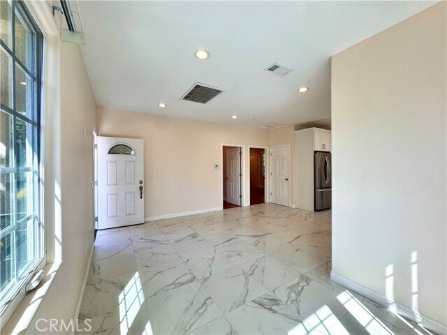 Foto del edificio - 512 S Old Ranch Rd