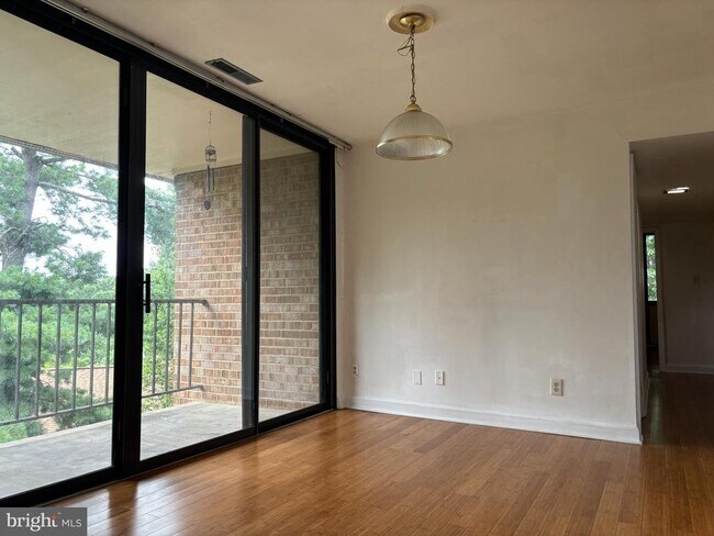 Foto del edificio - 525 N Armistead St
