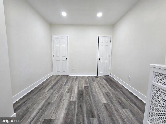 Foto del edificio - 962 Carver St
