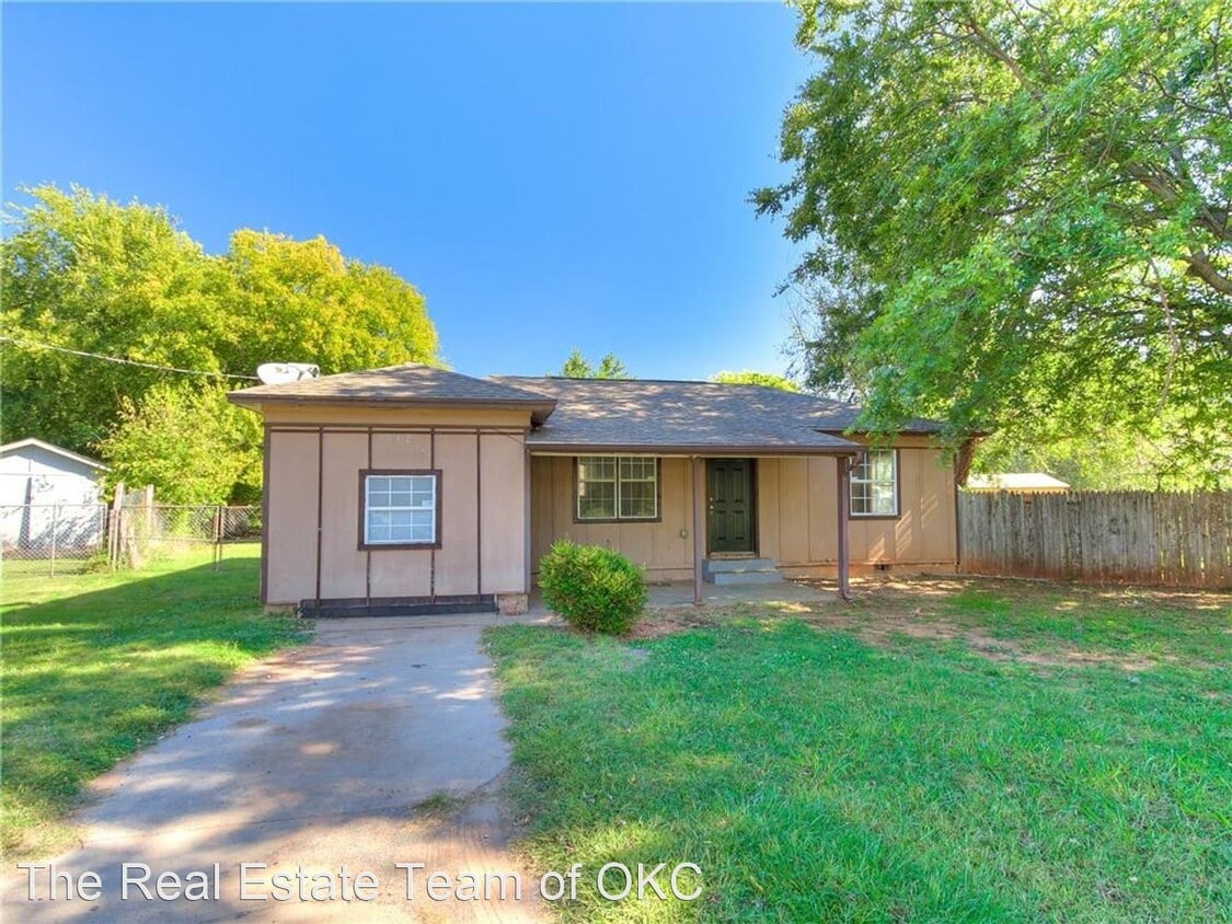 3 br, 1 bath House 5812 S Dimple Dr House Rental in Oklahoma City
