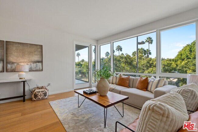 Foto del edificio - 1705 Ocean Ave