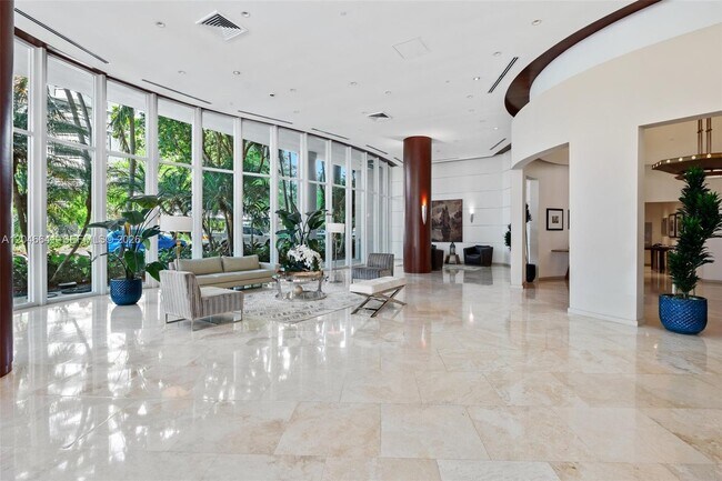 Foto del edificio - 2475 Brickell Ave
