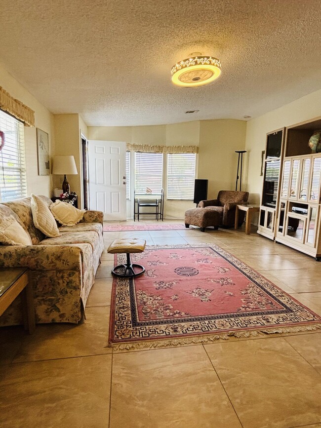 Foto del edificio - 7132 SE Sweetwood Terrace