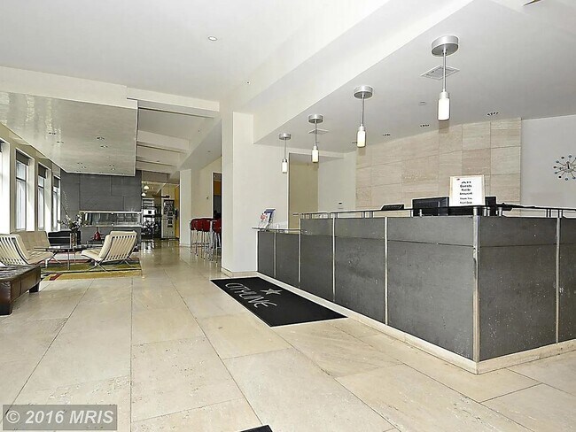 Foto del edificio - 4101 Albemarle St NW
