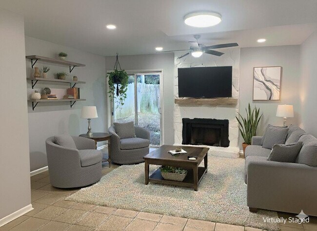 Foto del edificio - Room in Townhome on Baker Ct