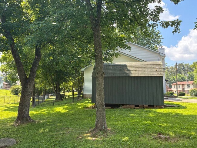Foto del edificio - 964 Timberwood Dr