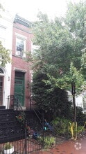 Building Photo - 503 4th St SE