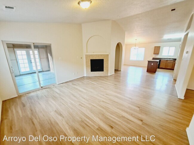 Building Photo - 3 br, 2 bath House - 711 Purple Aster Ave SW