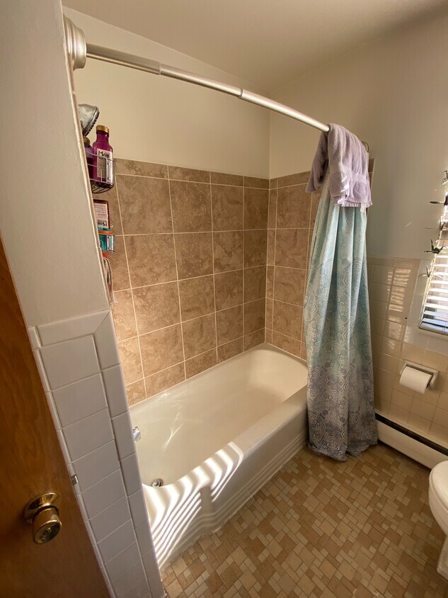 Foto principal - 3109 Grand Ave S