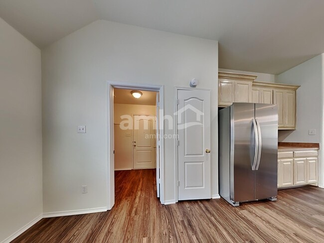 Building Photo - 9020 Saranac Trl