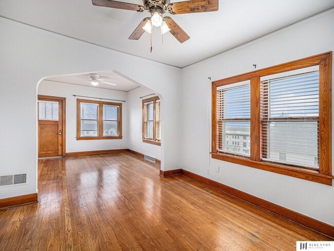 Building Photo - 815 Pierce St