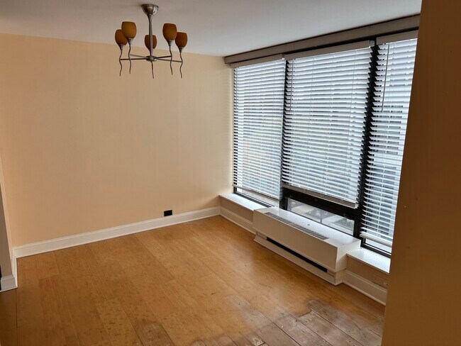 Foto del edificio - 5445 N Sheridan Rd