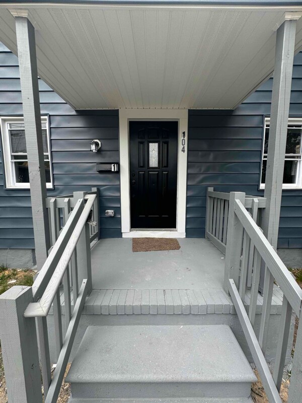 Foto principal - 104 Cedar St