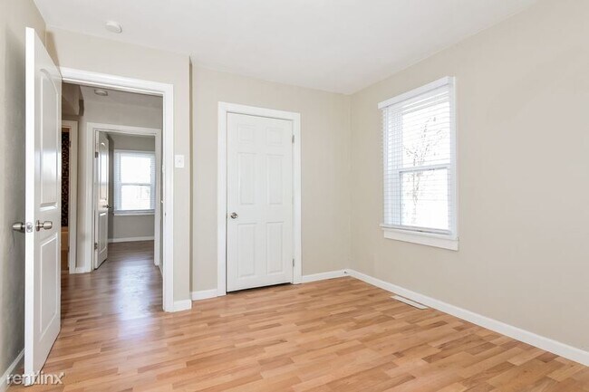 Foto del edificio - 3 br, 1 bath House - 4027 Wright Ave