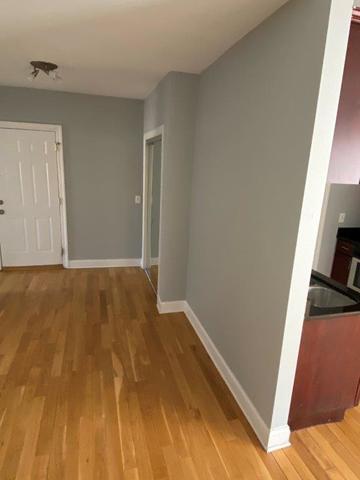 Foto del edificio - 4564 W George St