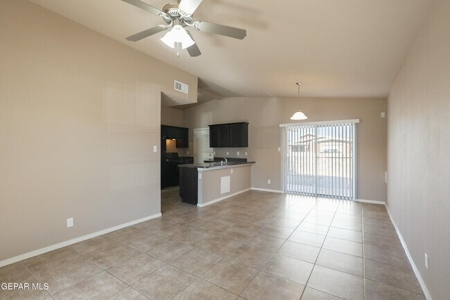 Foto del edificio - 12873 Hueco Mine Dr