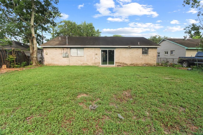 Building Photo - 15423 Campden Hill Rd