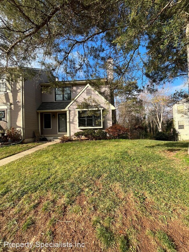 Building Photo - 3 br, 2.5 bath House - 11 Vandercastel Road