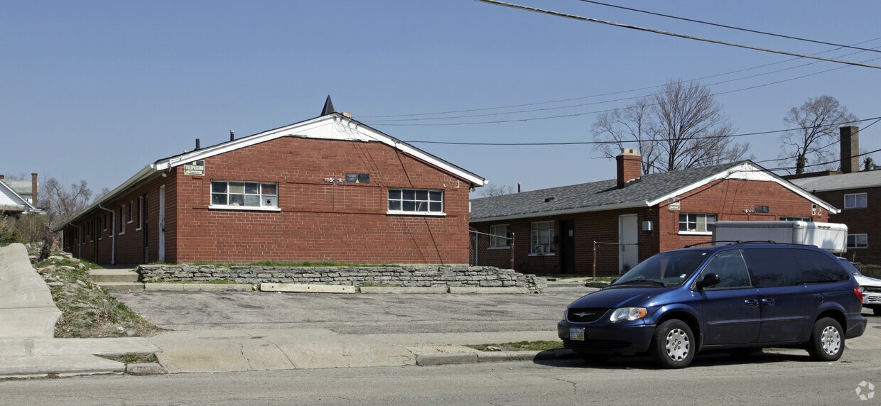 520524 Rockdale Ave, Cincinnati, OH 45229 Apartments in Cincinnati