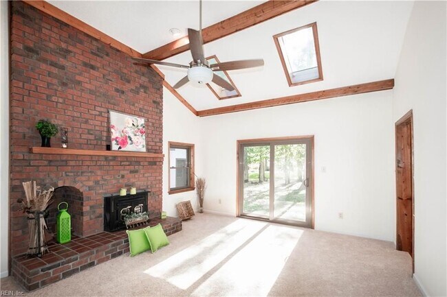 Building Photo - 2404 Amigo Ct